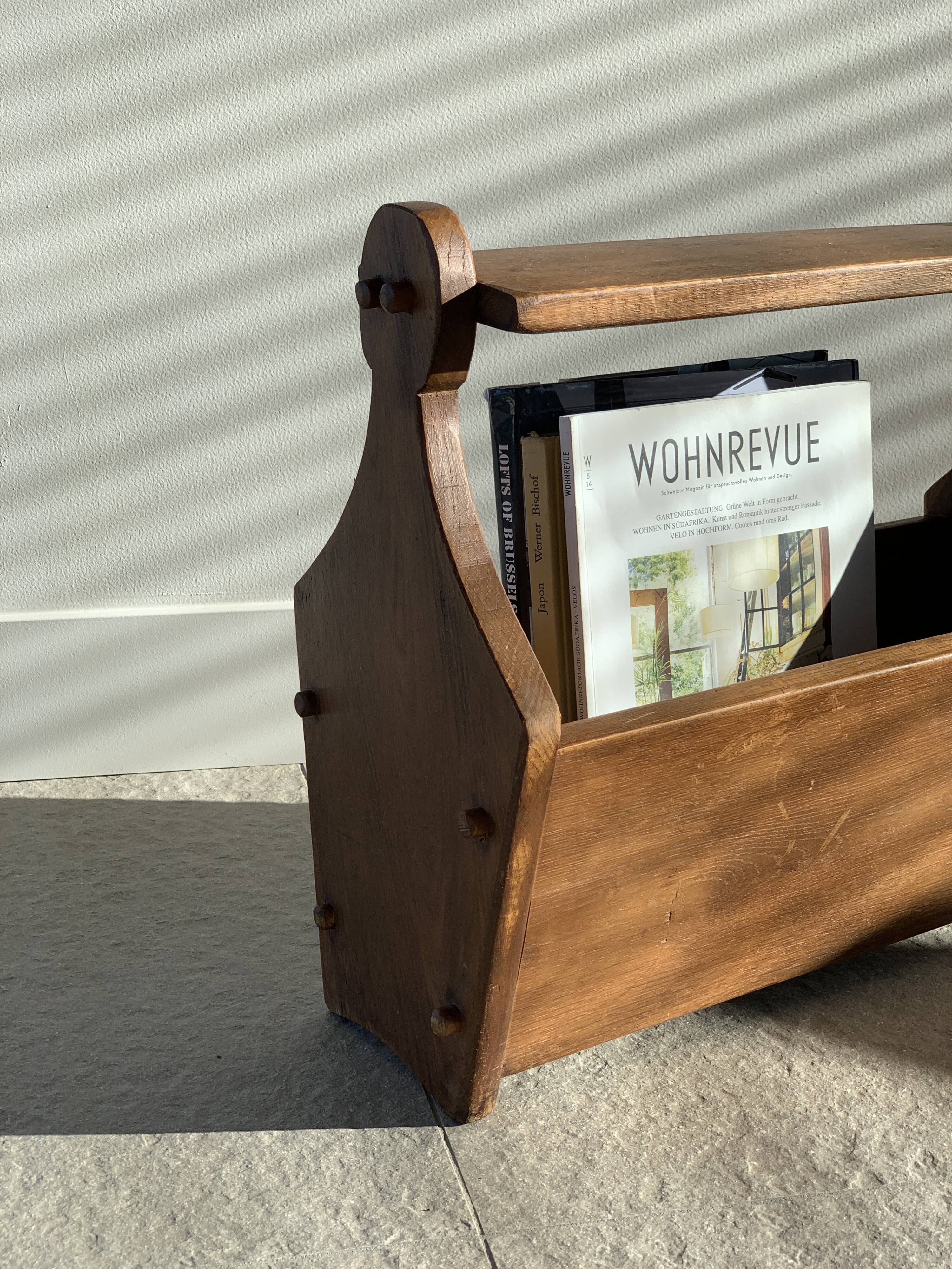 Wooden magazine rack