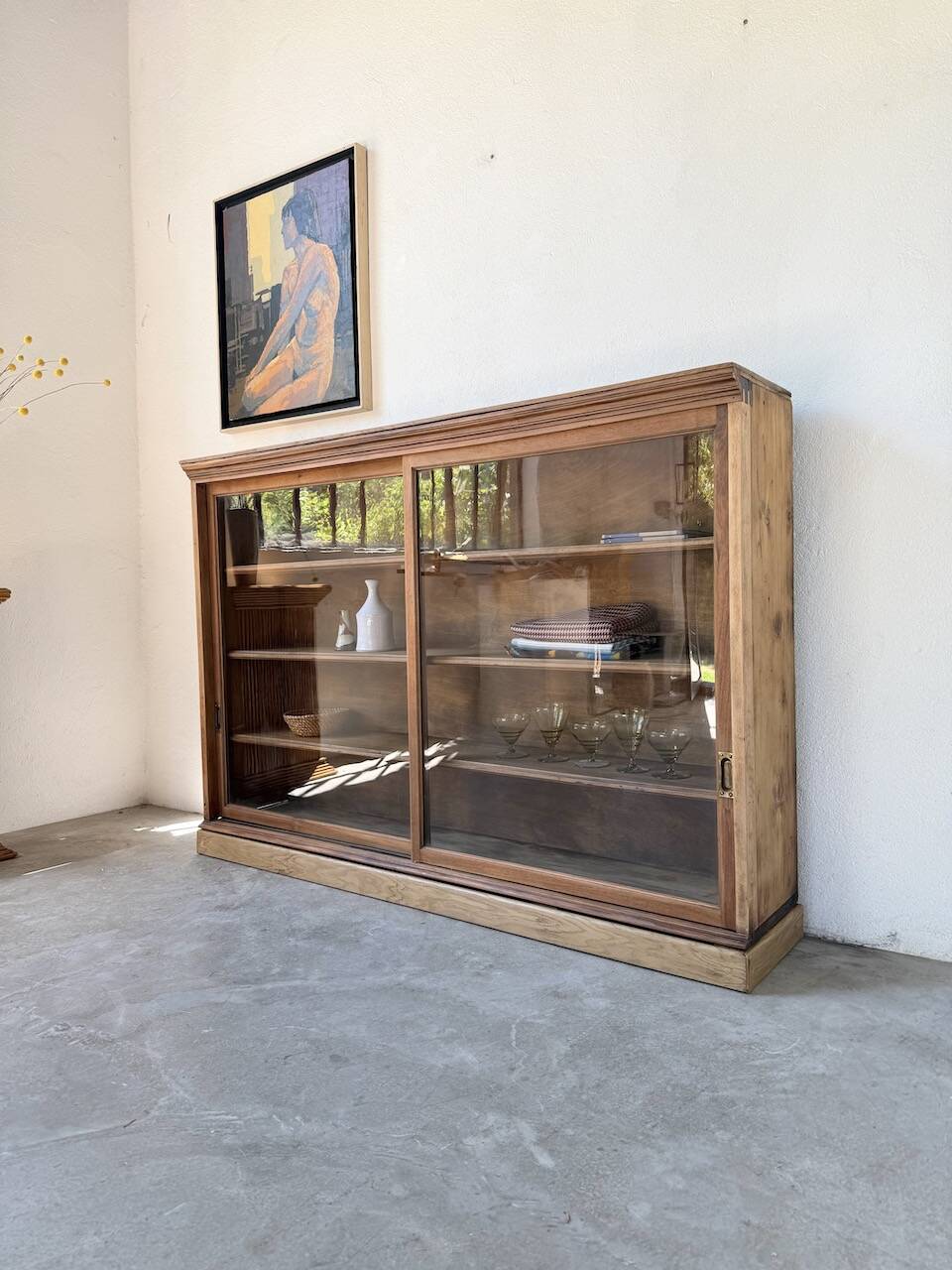 Enfilade vitrée en chêne, années 50