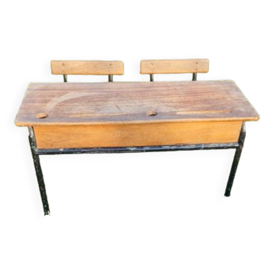 Ancien double bureau d'école