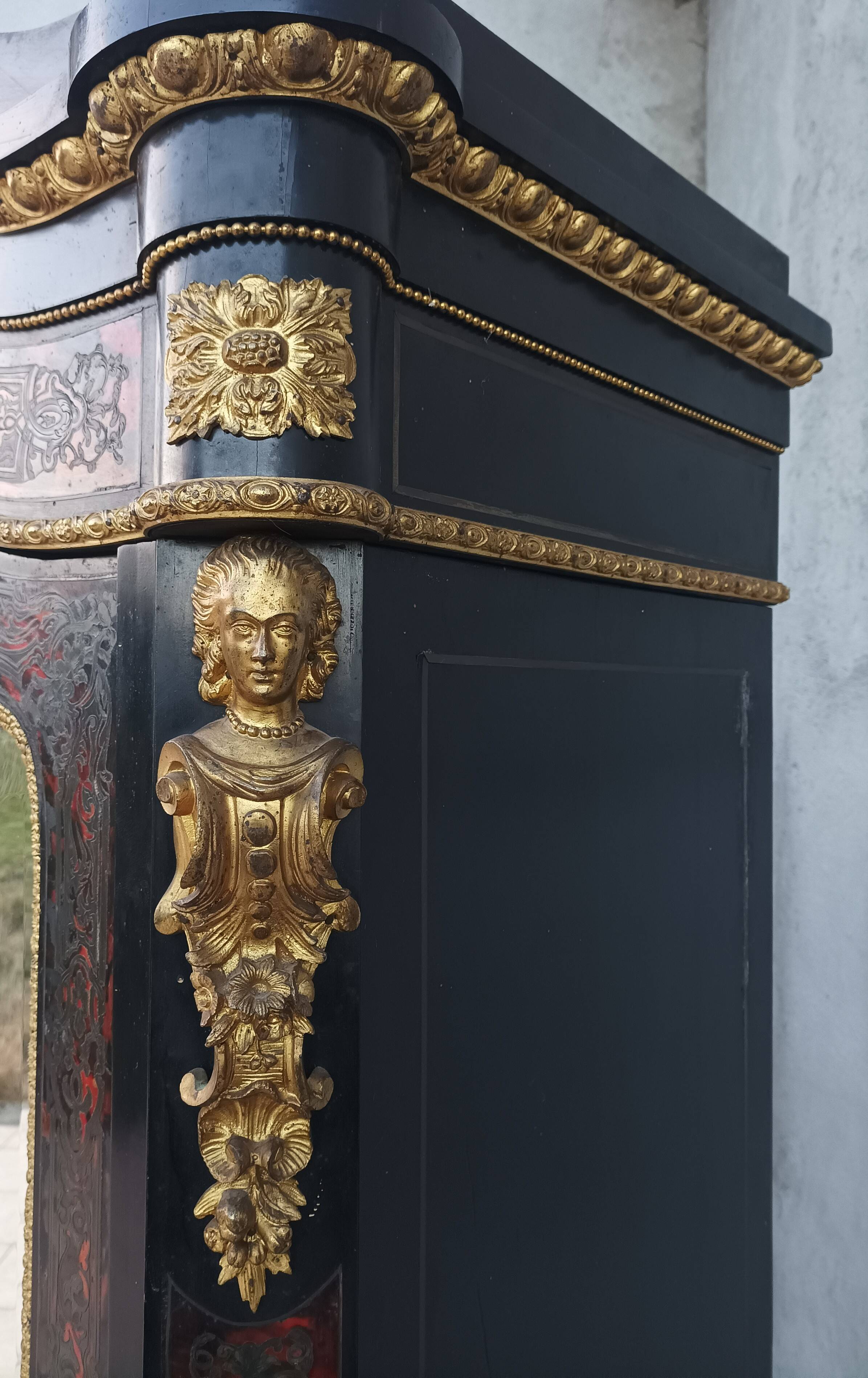 Armoire Boule Napoléon III Maison François Henry