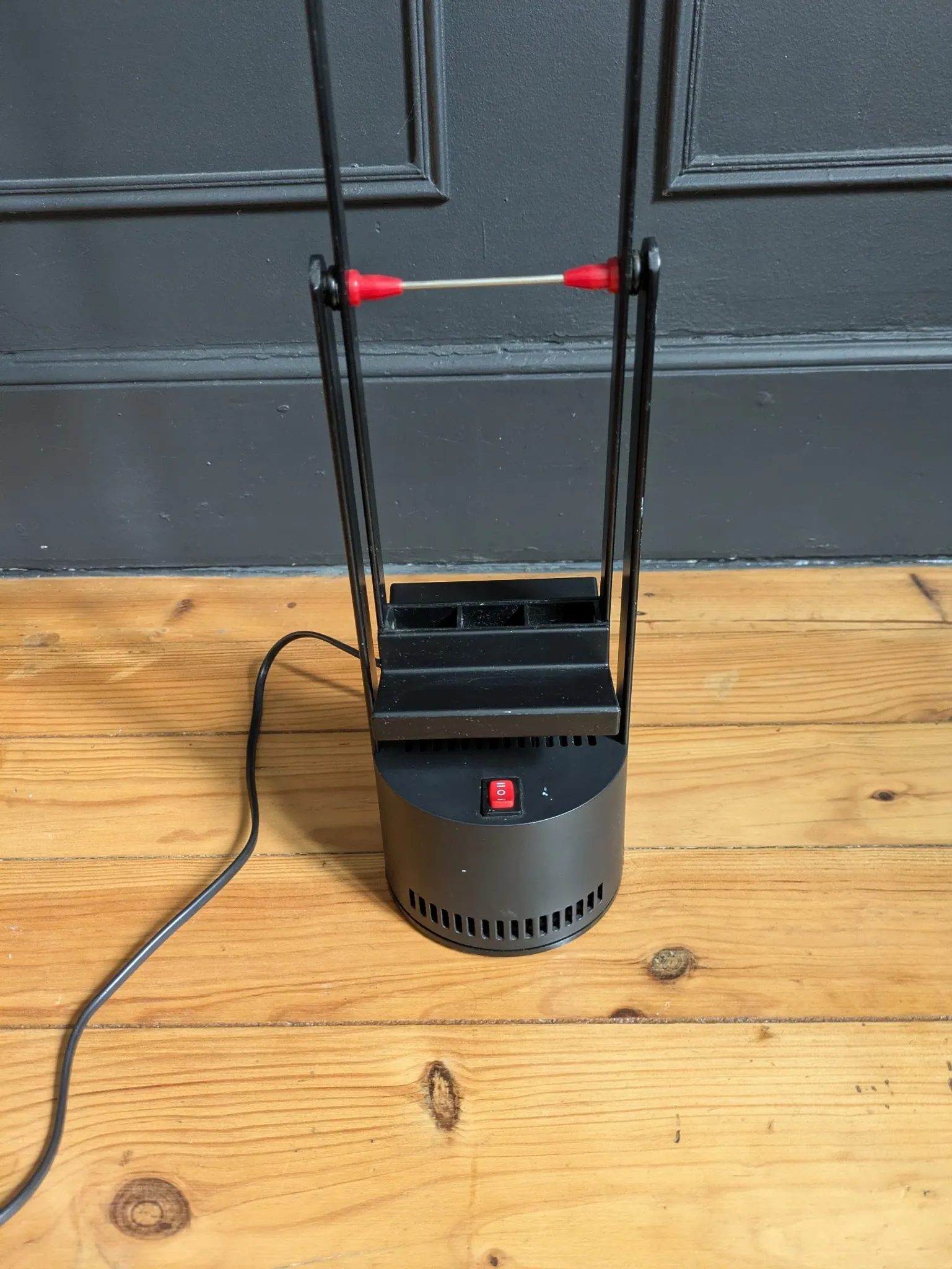 Lampe bureau 'Tizio ''Richard  Sapper pour Artemide.Edition originale