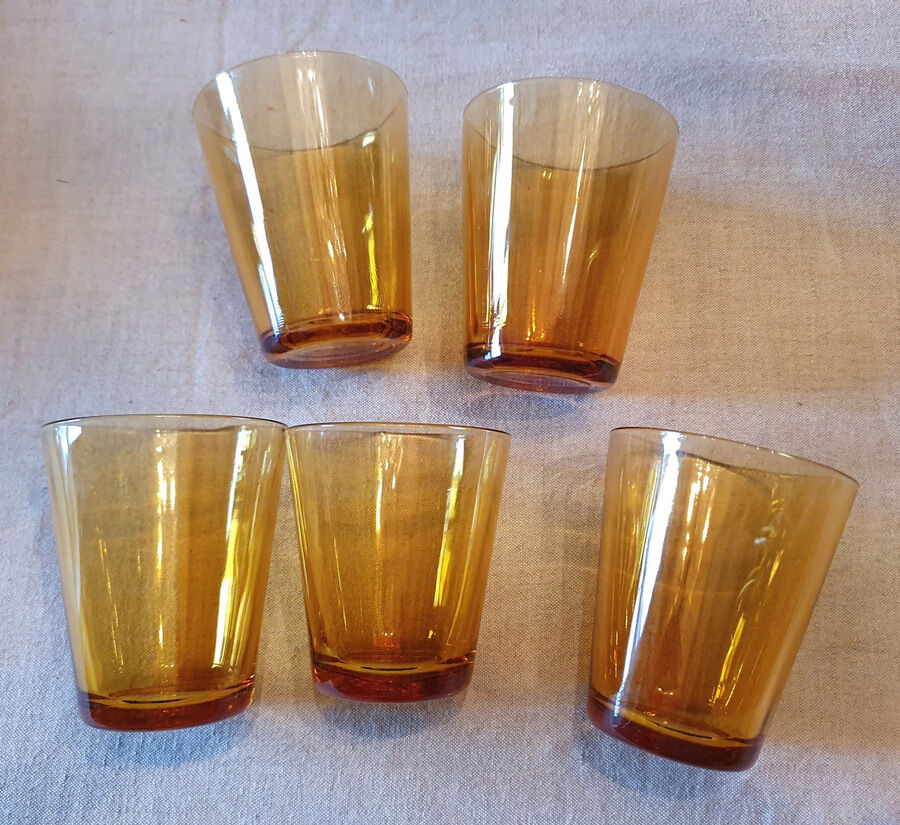 5 water glasses amber yellow