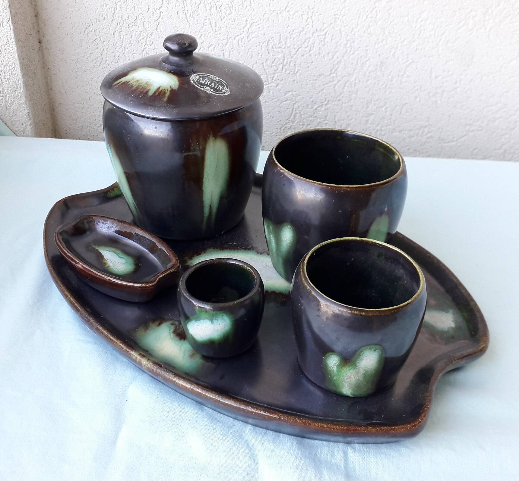 Belgian ceramic smoking service Airain
