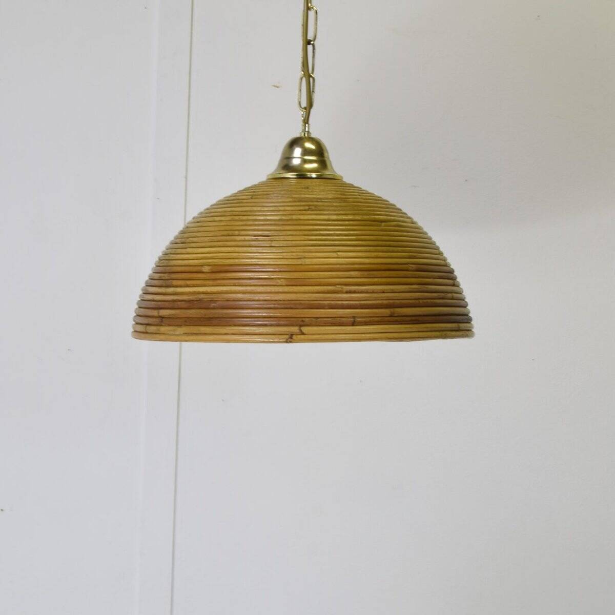 Vintage pendant lamp in bamboo and wicker, 1960s.