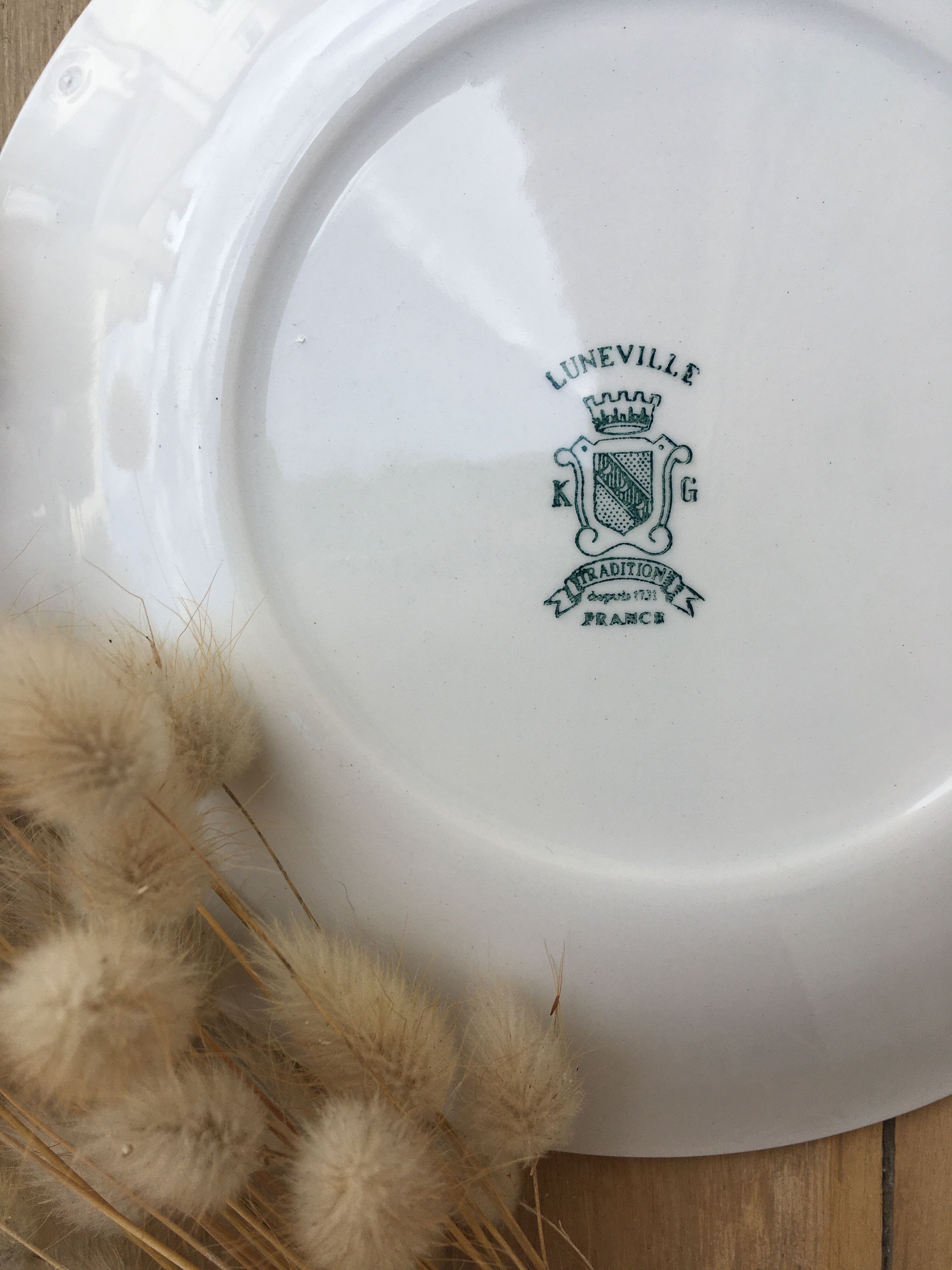 English dessert plates