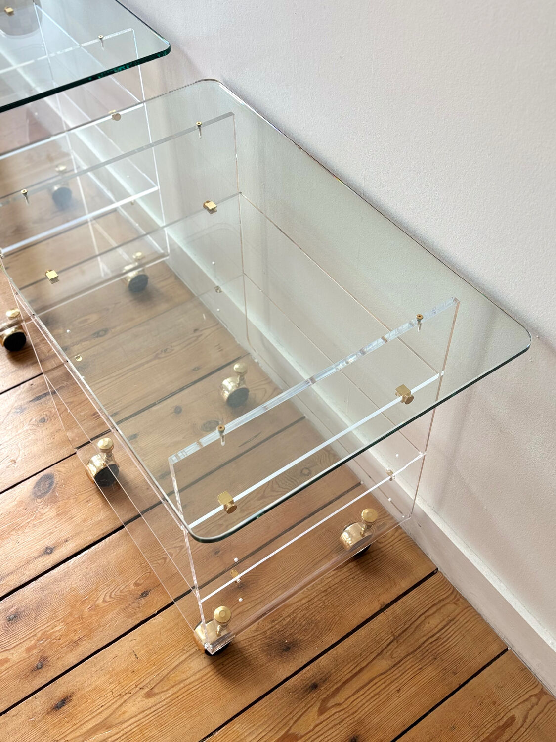 Side table / David Lange trolley