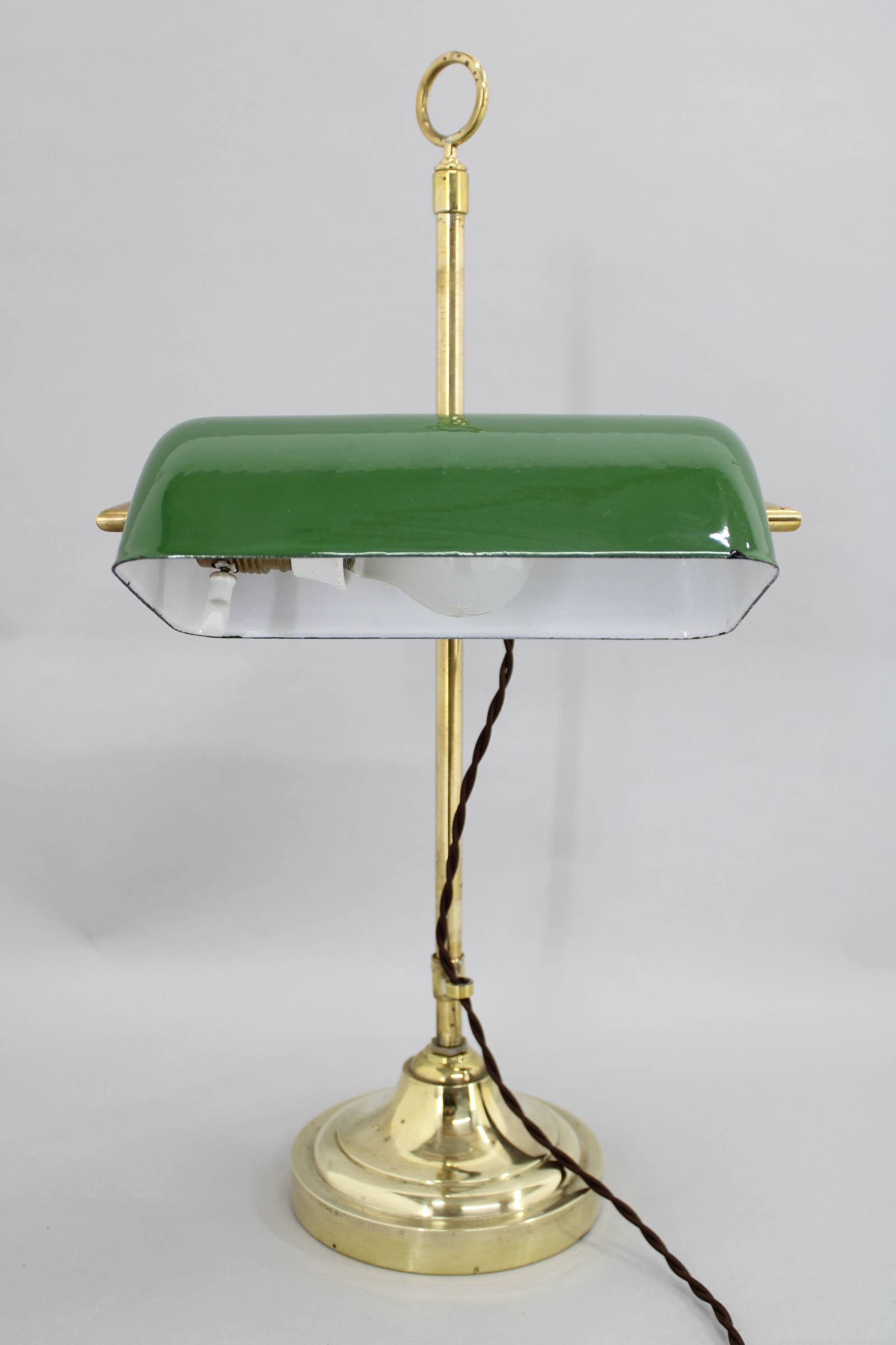 Lampe de table de banquier Art Déco en laiton des années 1930, Tchécoslovaquie
