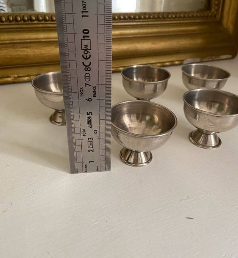 Set of 6 silver-plated metal egg cups