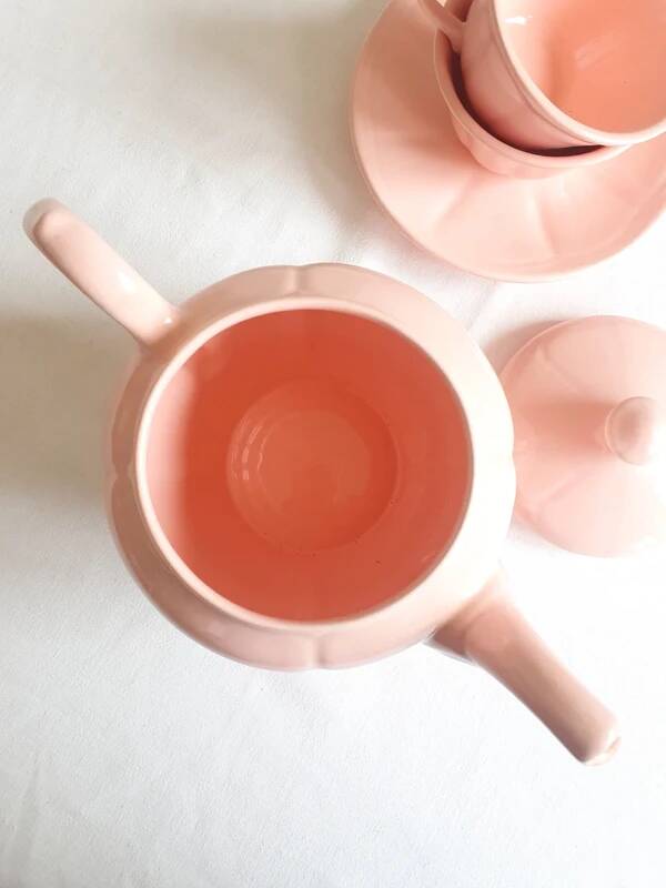 Vintage Longchamp porcelain teapot