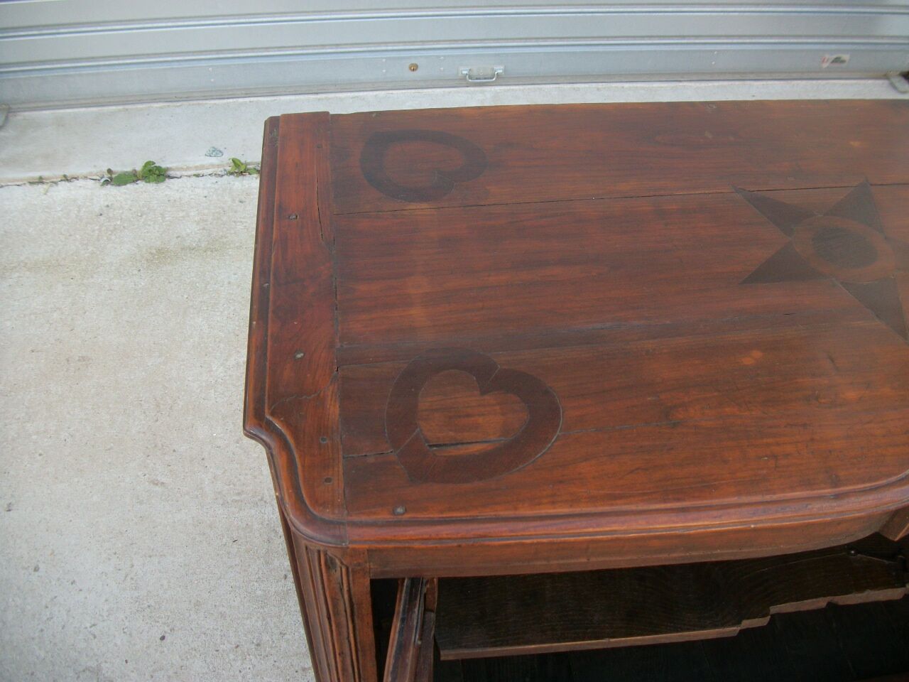 Regency buffet chest of drawers
