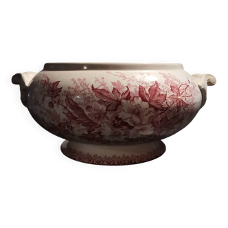 Tureen