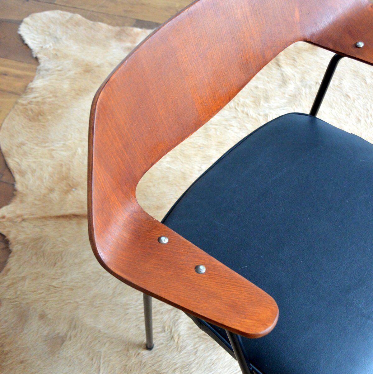 Robin Day armchair for Vintage Airborne 1955s