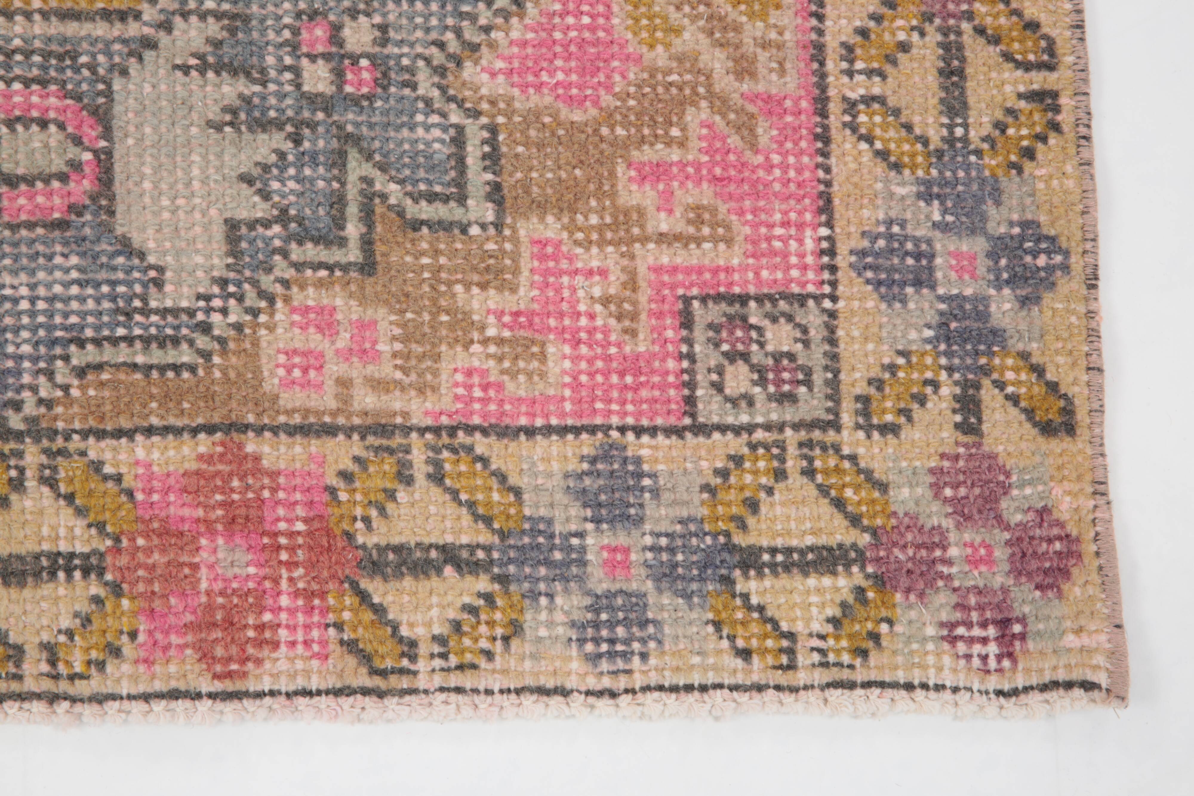 4x8 Rug For Guest Room Red & Pink Vintage Rug, 124x230Cm SK 3780