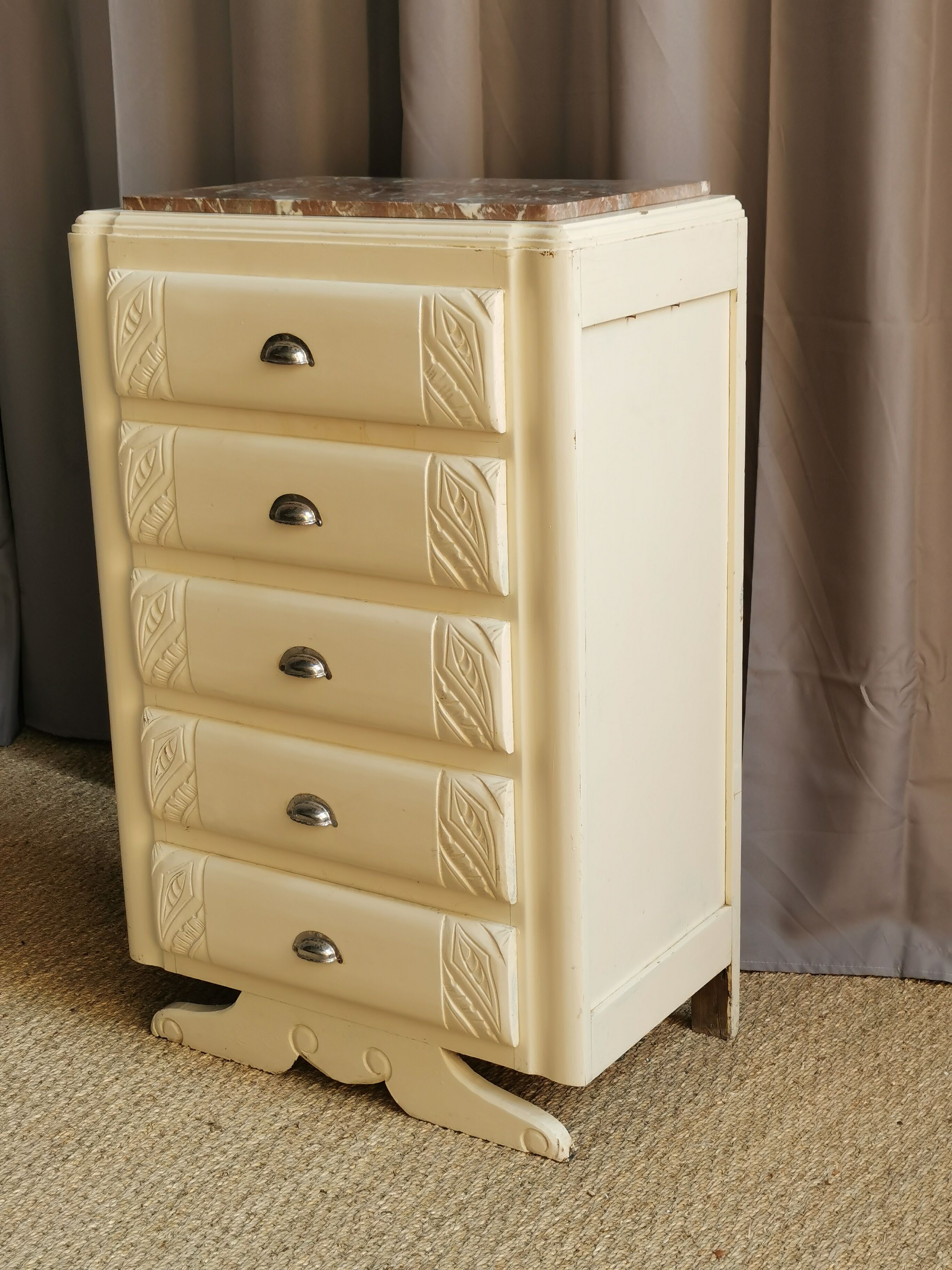 Chest of drawers vintage pietement "mustache"