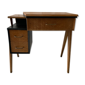 Small desk