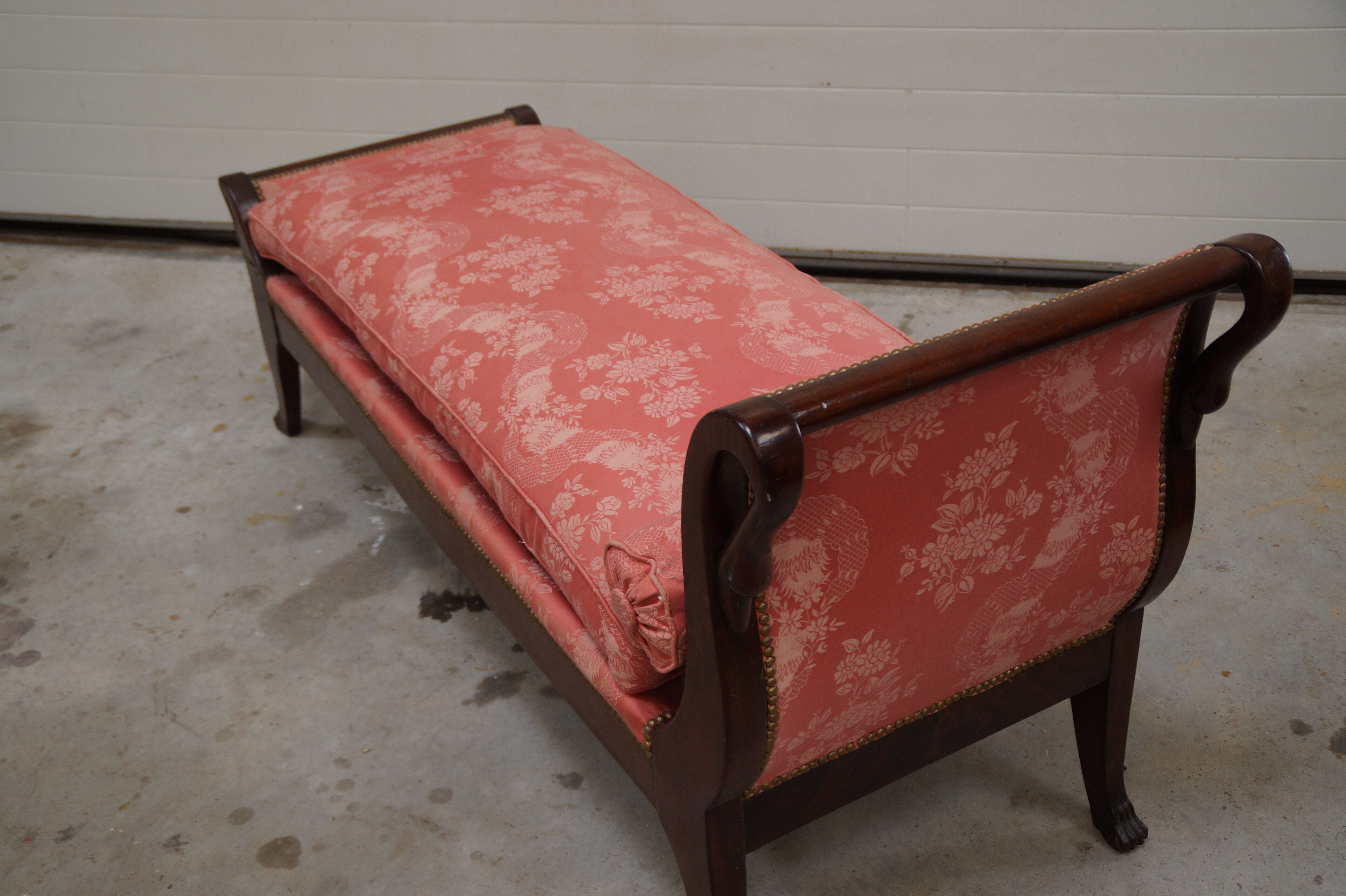 Mahogany swan neck meridian