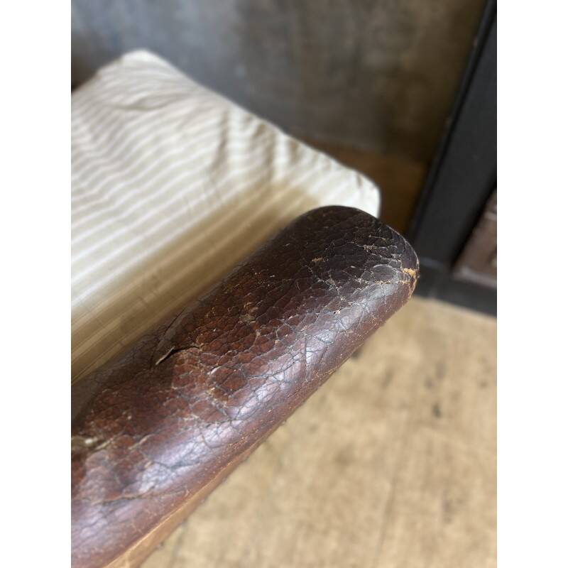 Vintage club chair