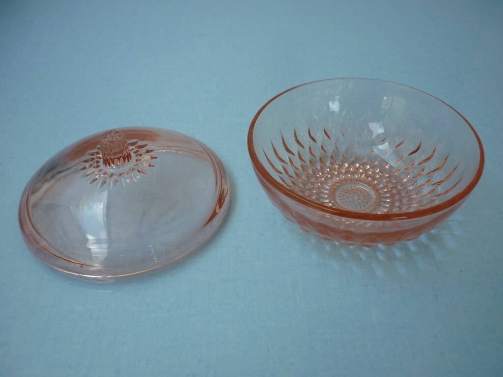 Transparent pink glass candy box