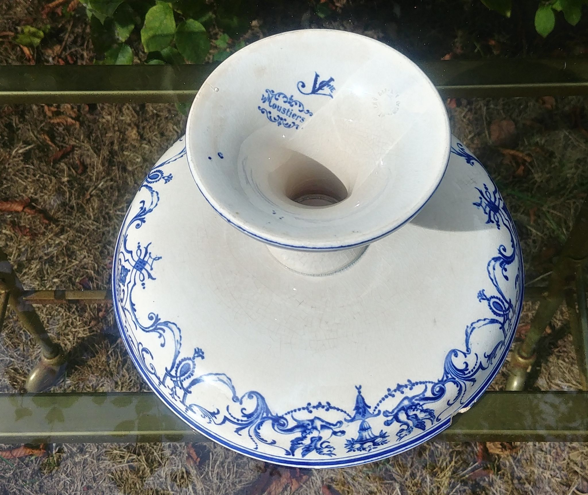 Fruit bowl from the Moustiers de Bordeaux earthenware factory by Jules Vieillard & Cie 1890.95
