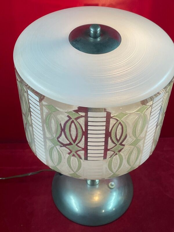Lampe art deco verrerie émaillée à décor géométrique & d'arabesques