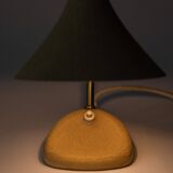 Petite lampe de table laquée beige du milieu du siècle avec abat-jour réglable, années 1950