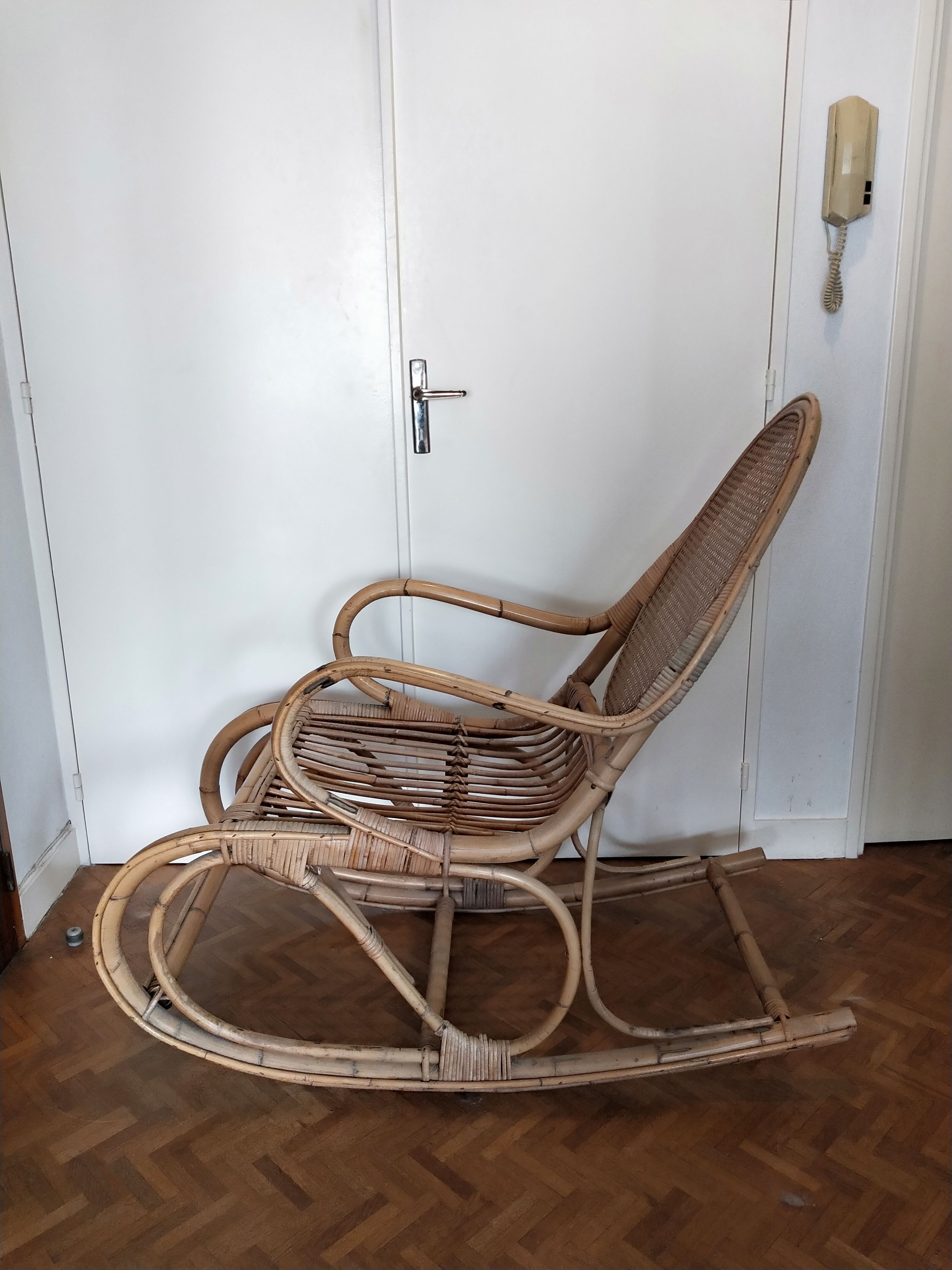 Rocking-chair rattan and canning