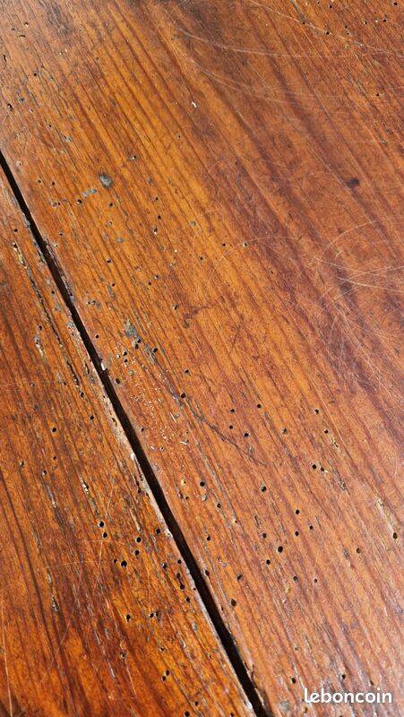 Antique dining table with drop leaves, wood.