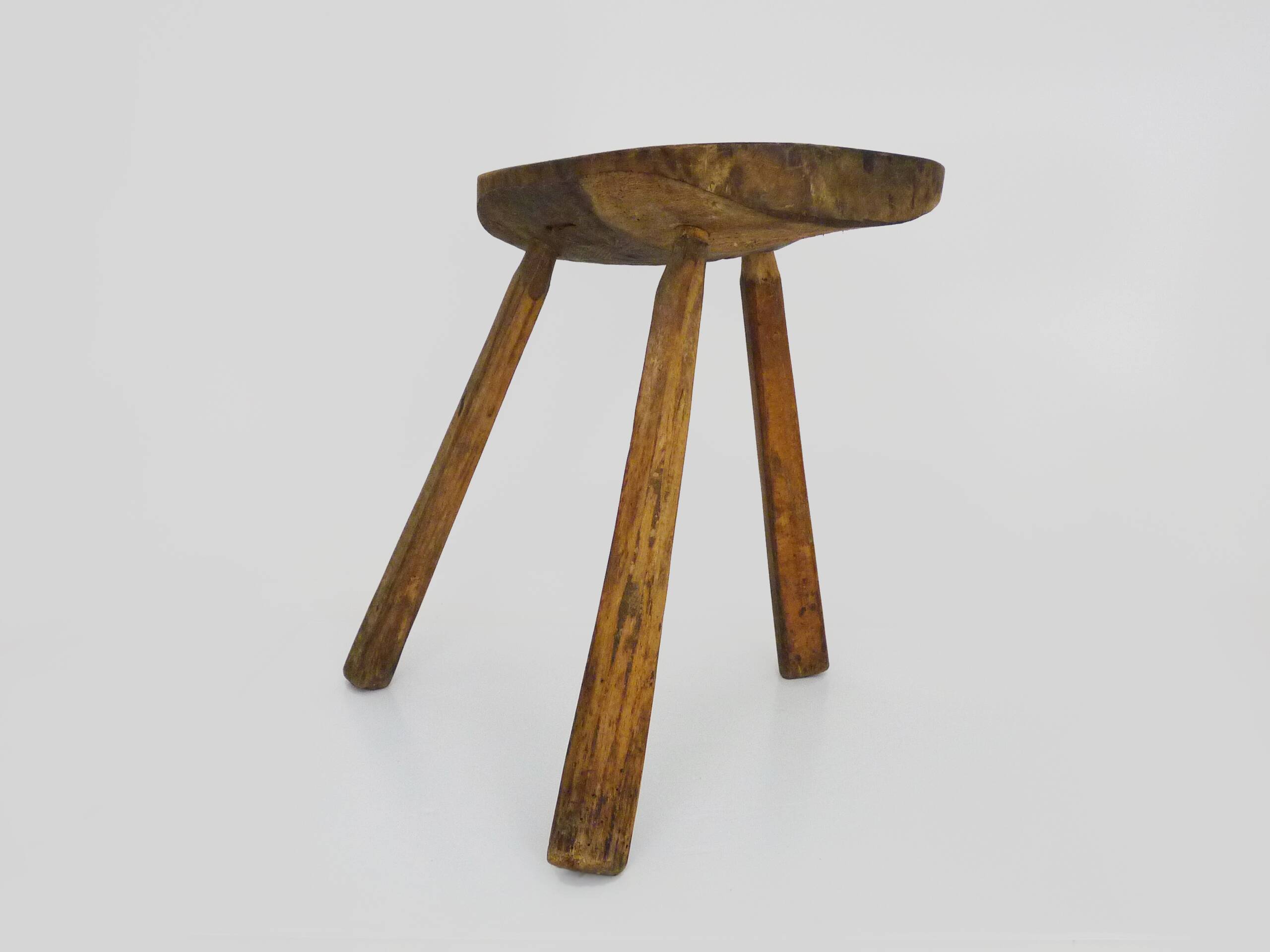 Tripod trading stool, peasant art Ariège, France nineteenth century