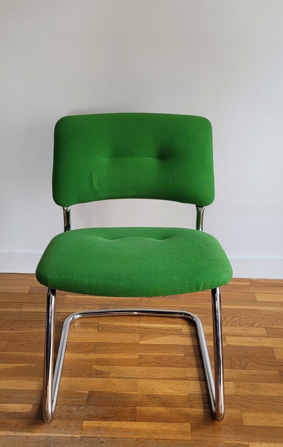 Vintage chair in wool and chromed metal