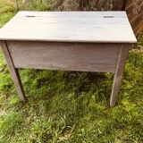 Wooden companion drainer with patina