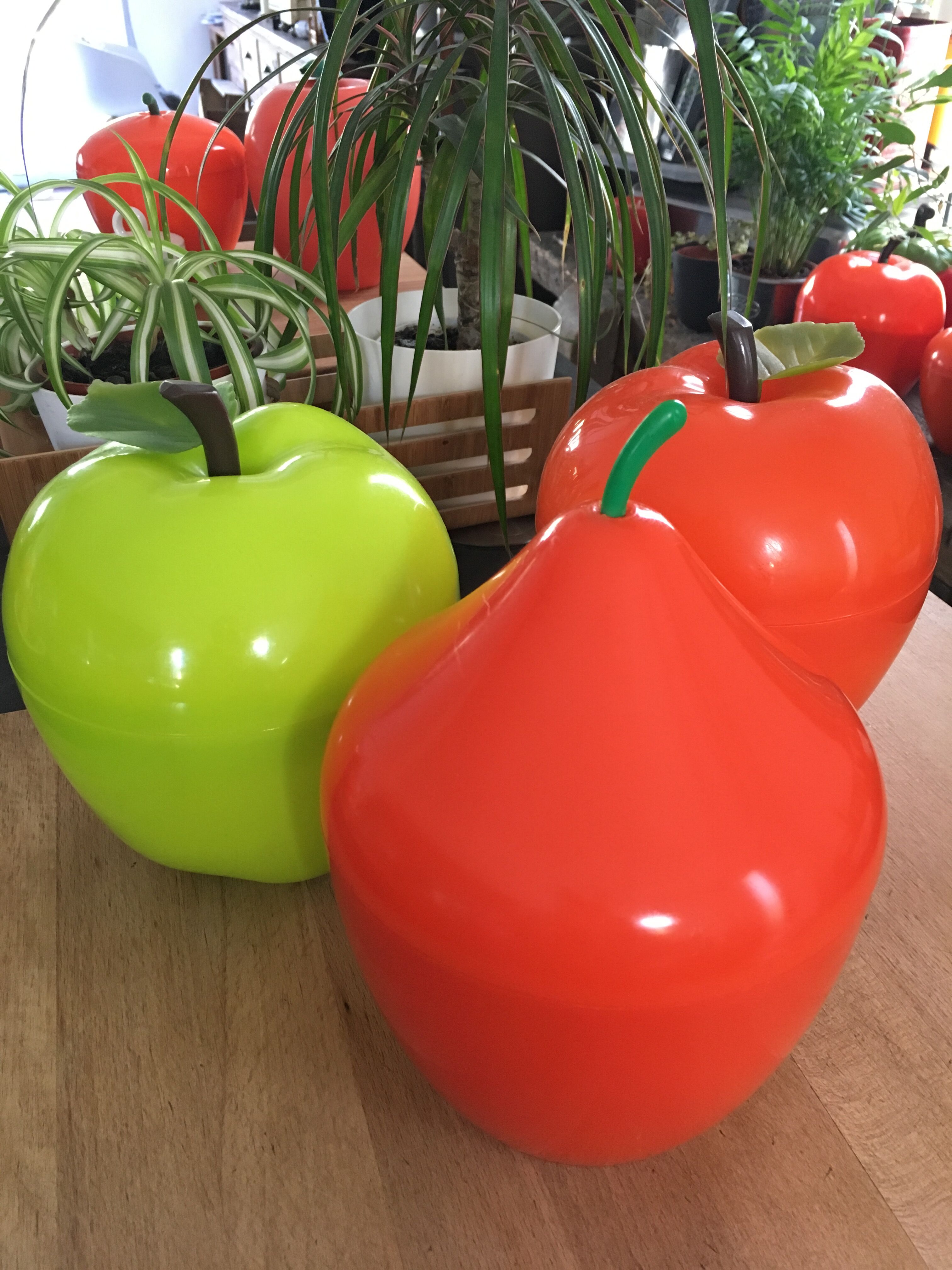 Orange pear ice bucket