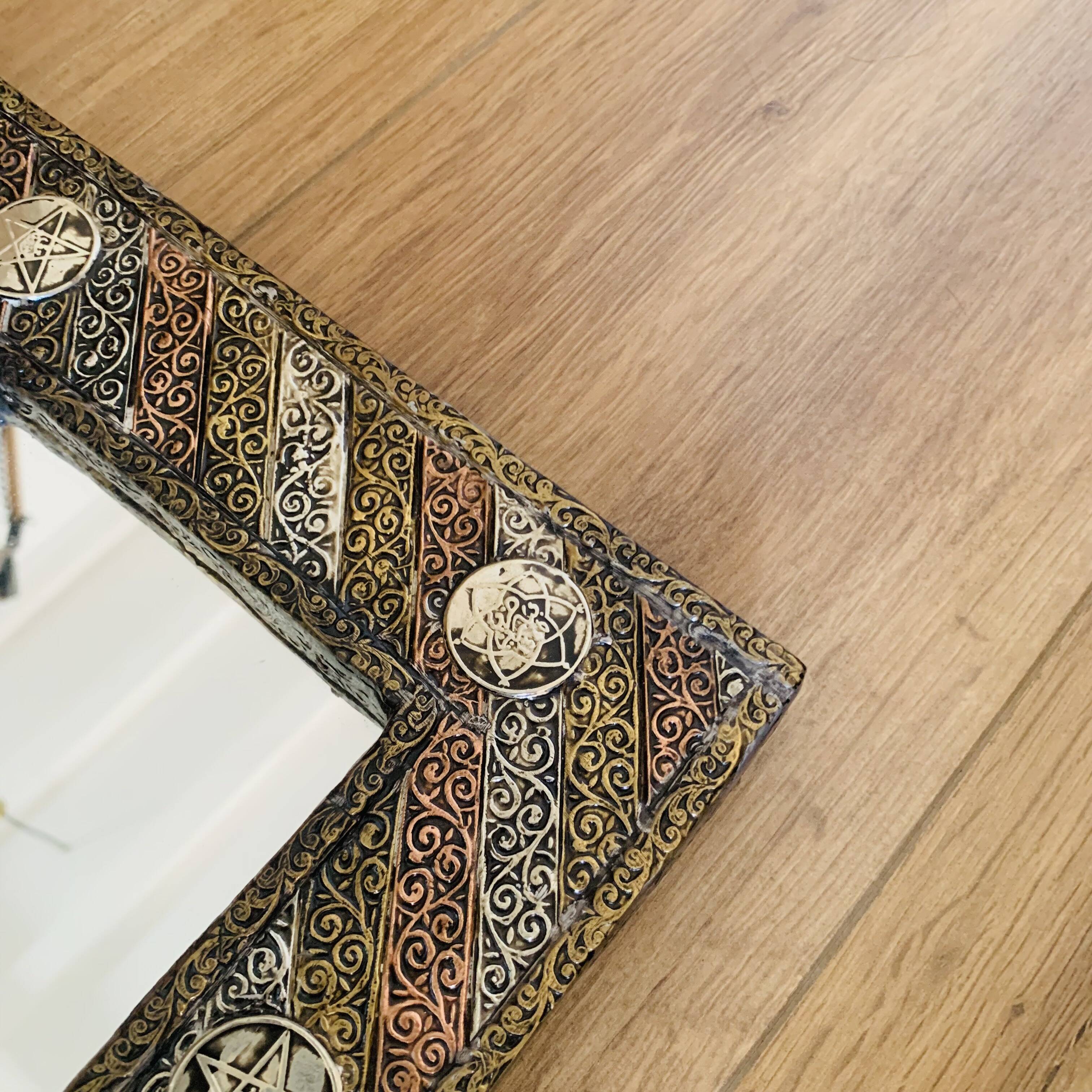 Miroir marocain vintage à décor mauresque