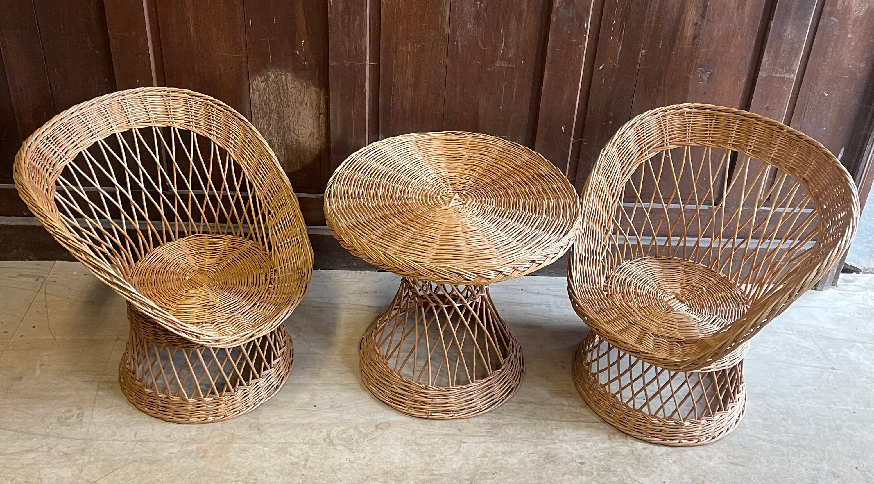 Fauteuils table en rotin vintage
