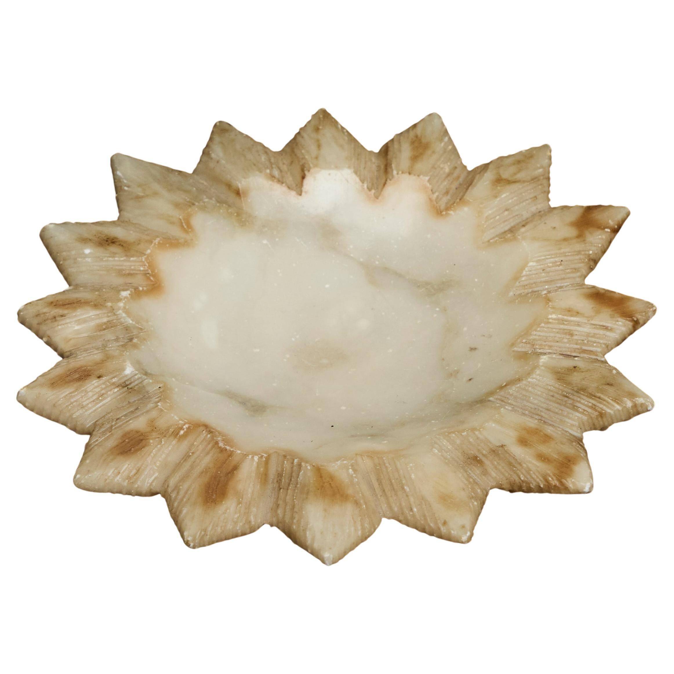 Sunburst vide poche in hand-carved alabaster, 1960s