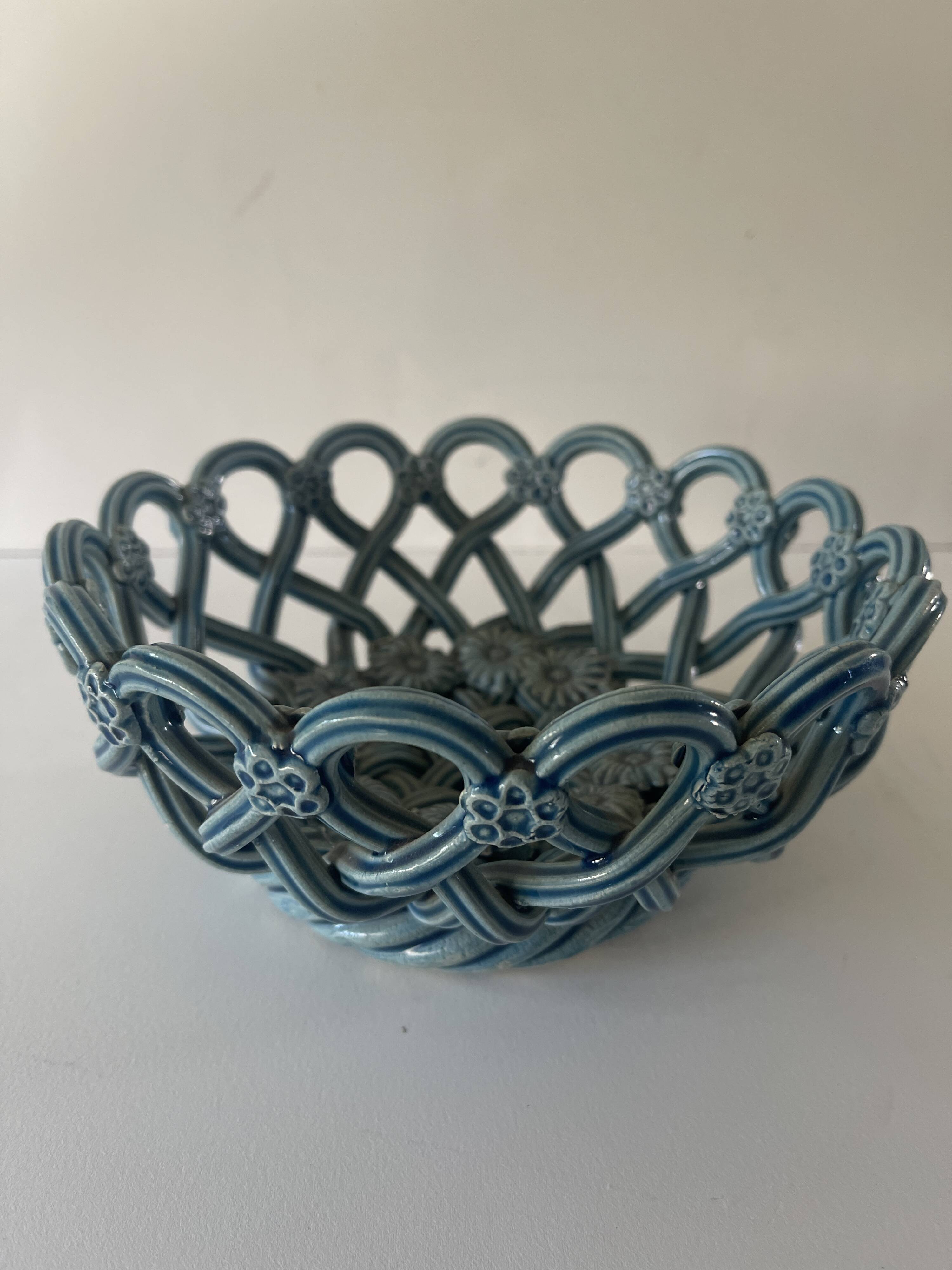 Round braided ceramic bowl by Pichon Uzés