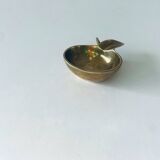 Apple-shaped pocket ashtray