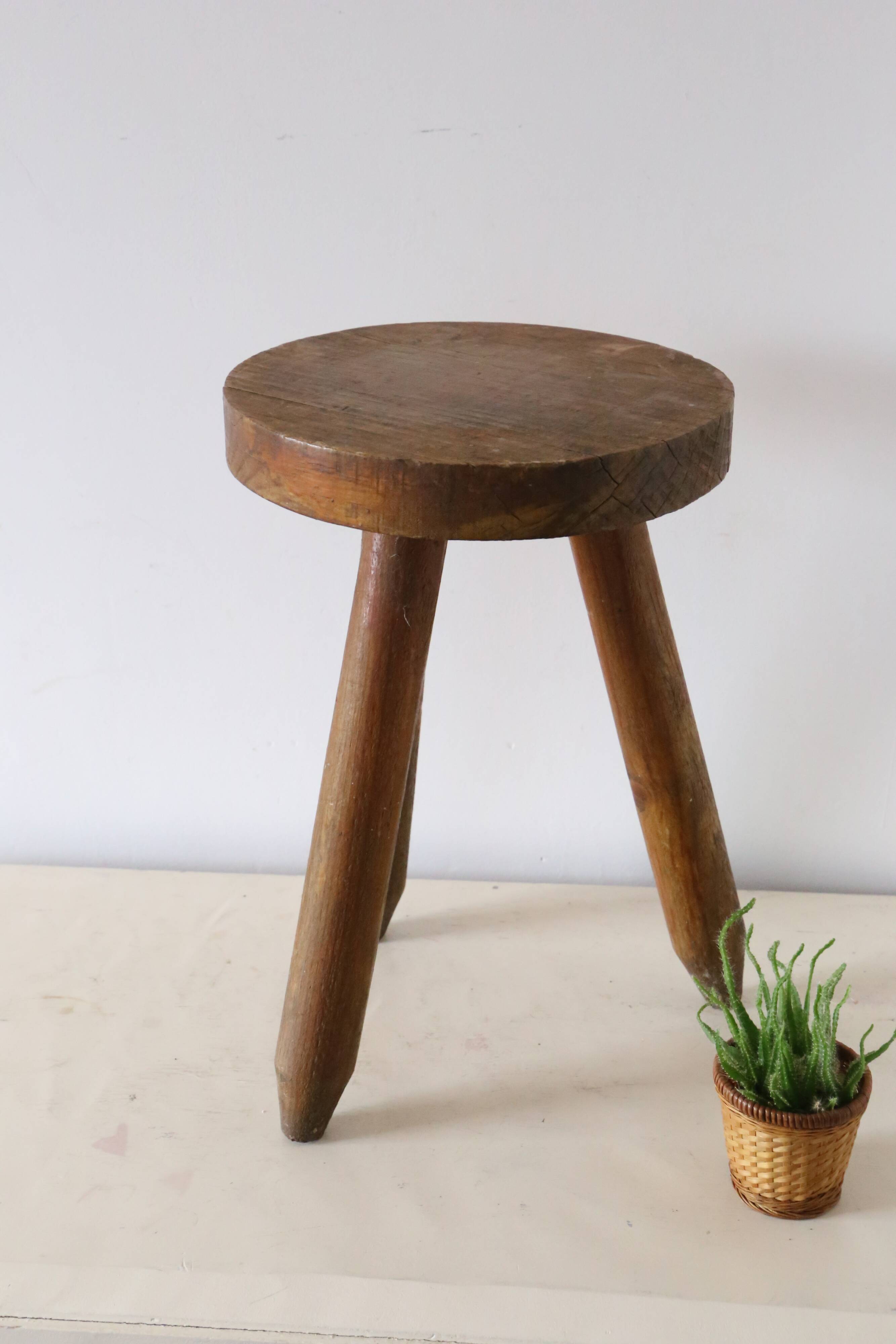 Farm tripod stool, rustic, vintage