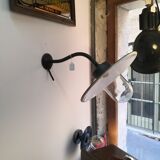 Outdoor gooseneck lamp