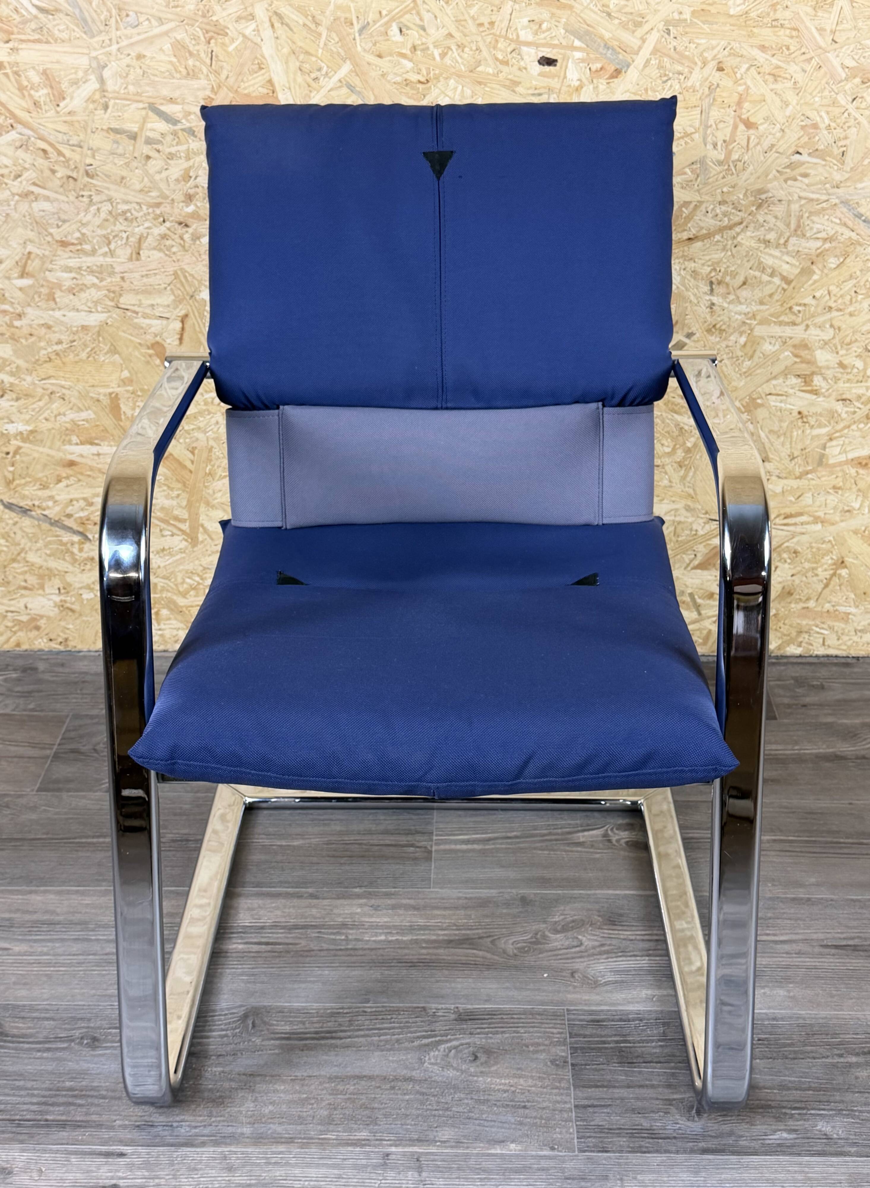 1990s Vitra Figura Cantilever Chair, Design by Mario Bellini, Object