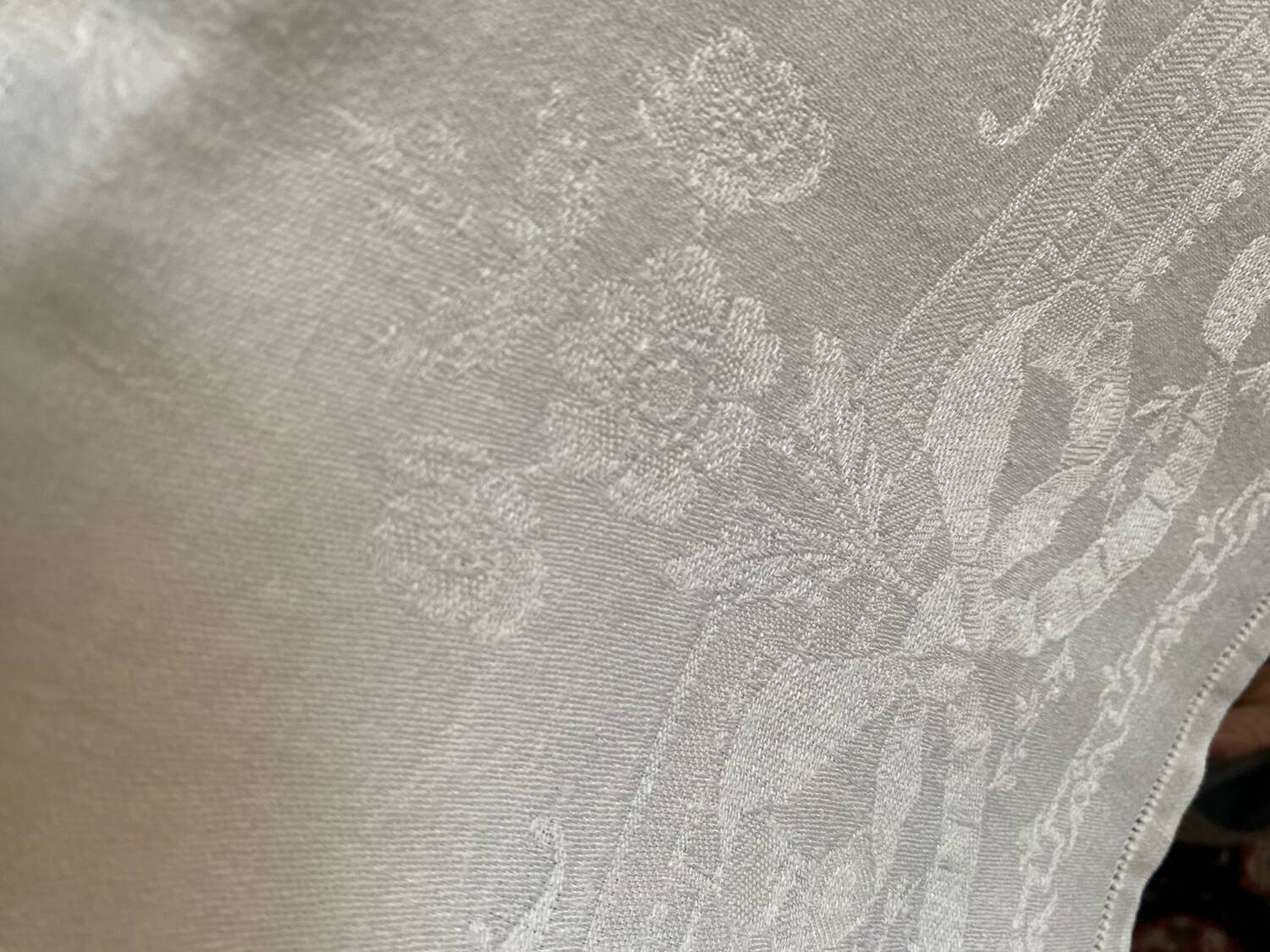 6  serviettes de table en fil de coton damassé blanc monogramme SL.