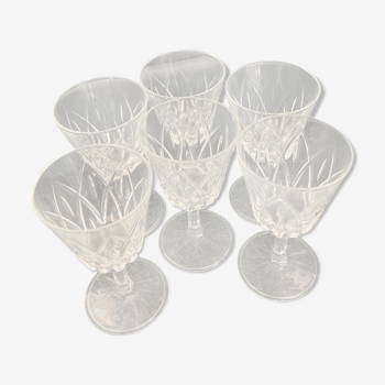 6 wine glasses