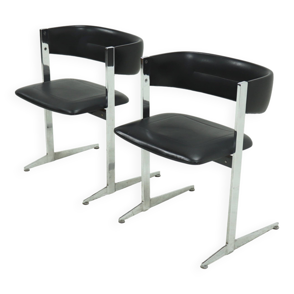 Ensemble de 2 chaises de salle à manger Sigma, fabriquées par Sigmachair Italie dans les années 1970.