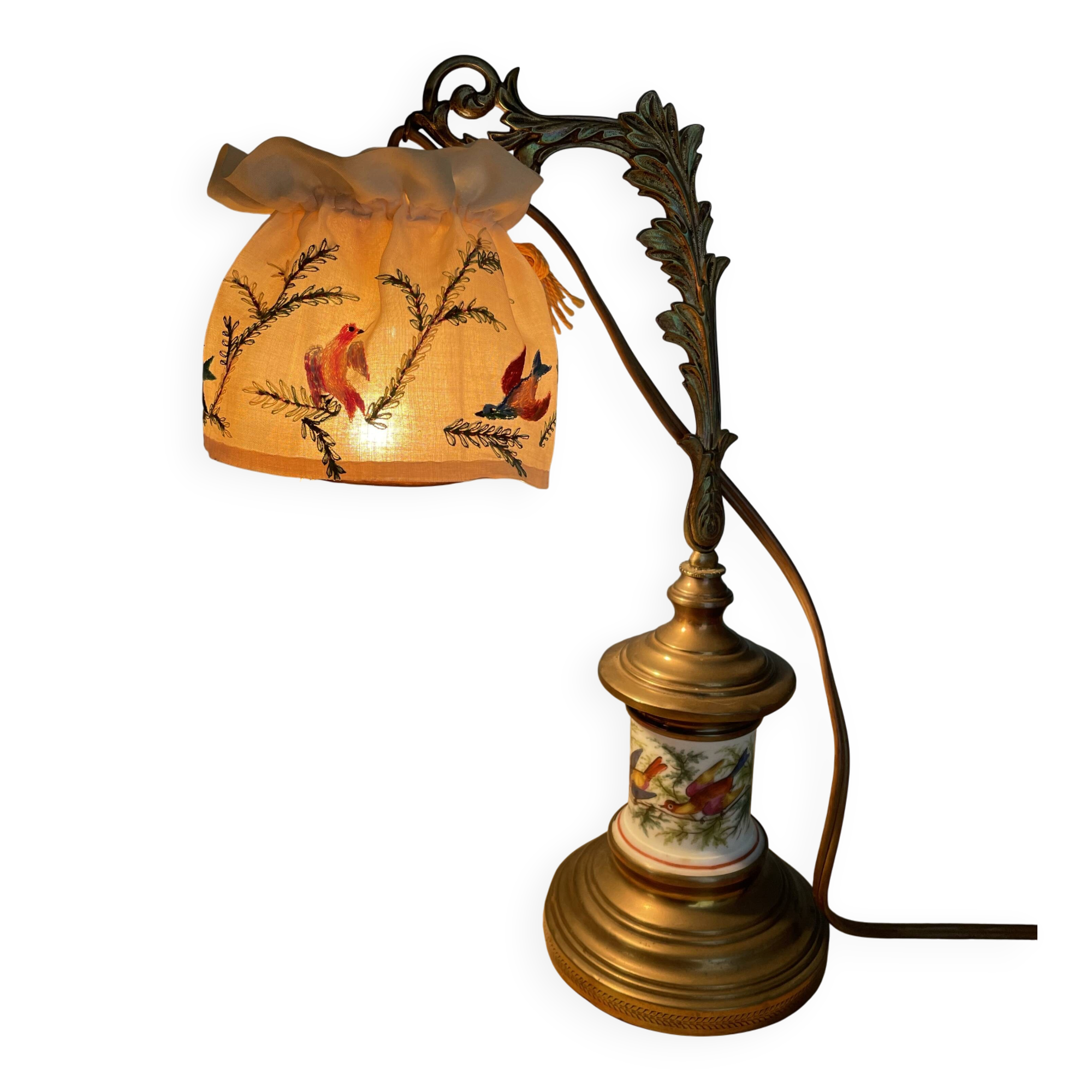 Art Nouveau / Romantic decorative lamp