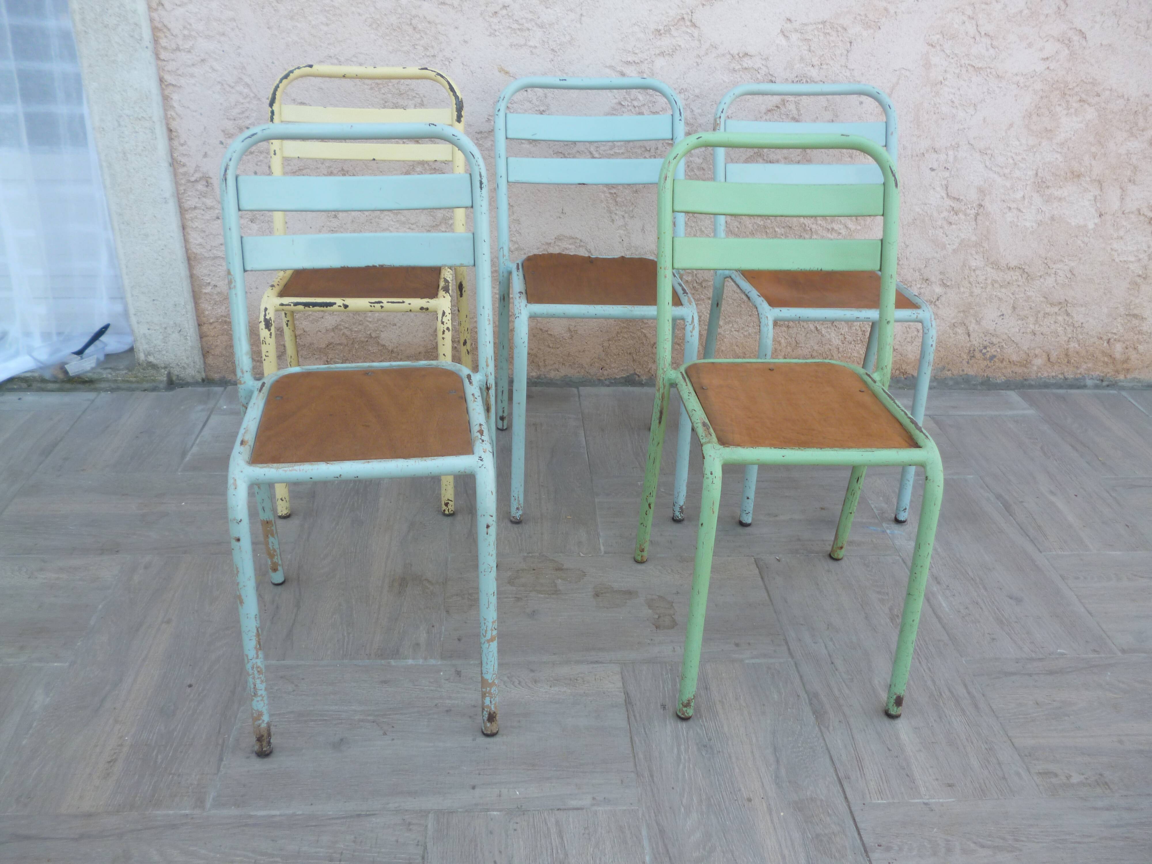 5 vintage chairs