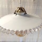 Pleated opaline lampshade with its fitting and E27 socket - mid 20th century.