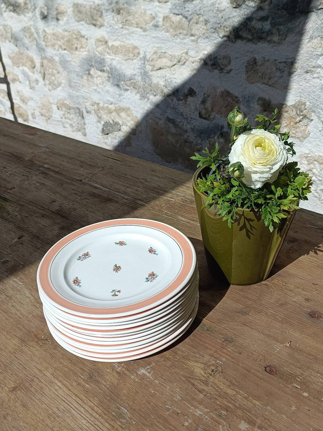 Set of 12 floral dessert plates