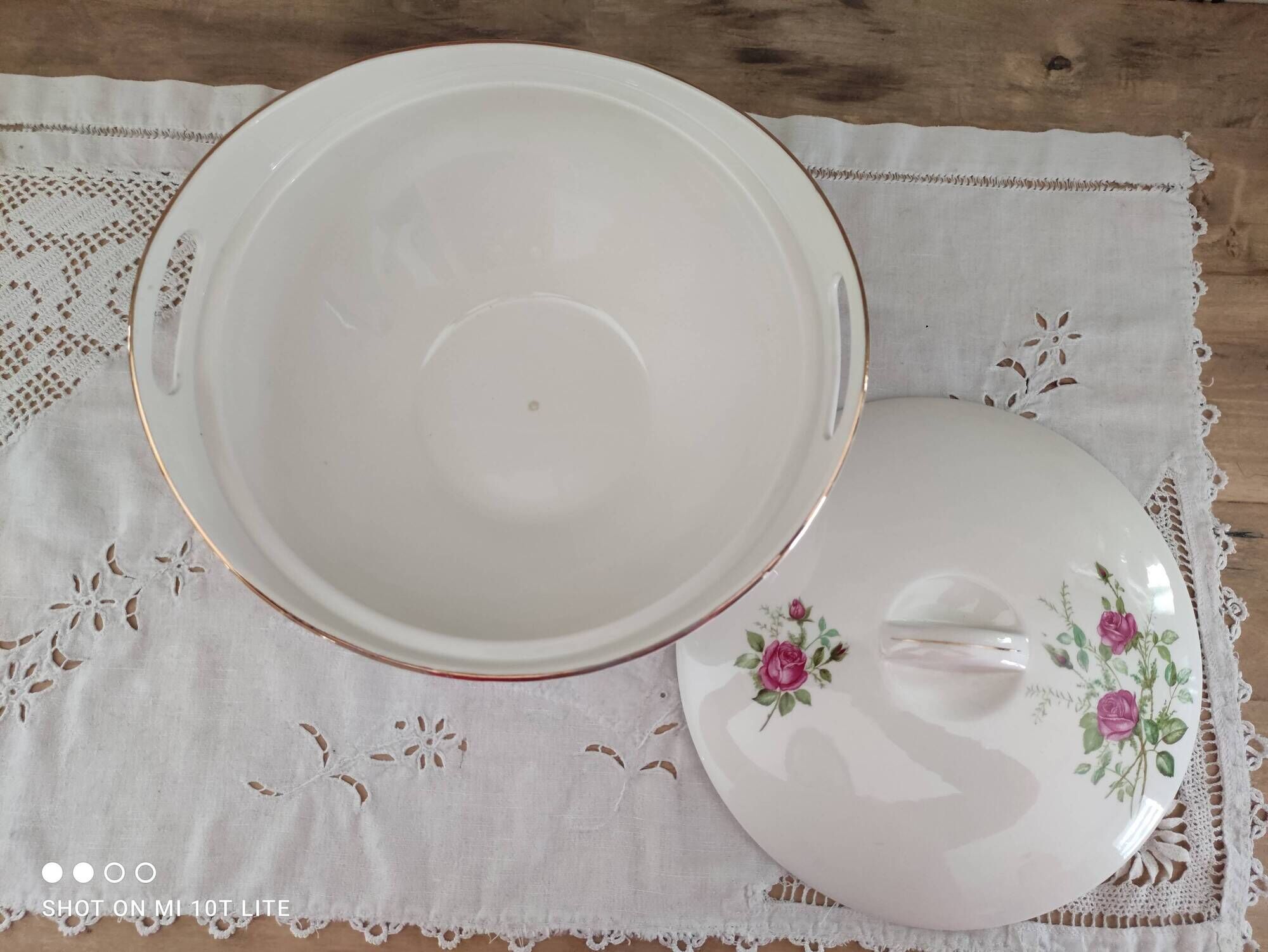 Porcelain tureen from gien france model pompadour