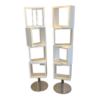 Pair of 2 swivel cube shelves