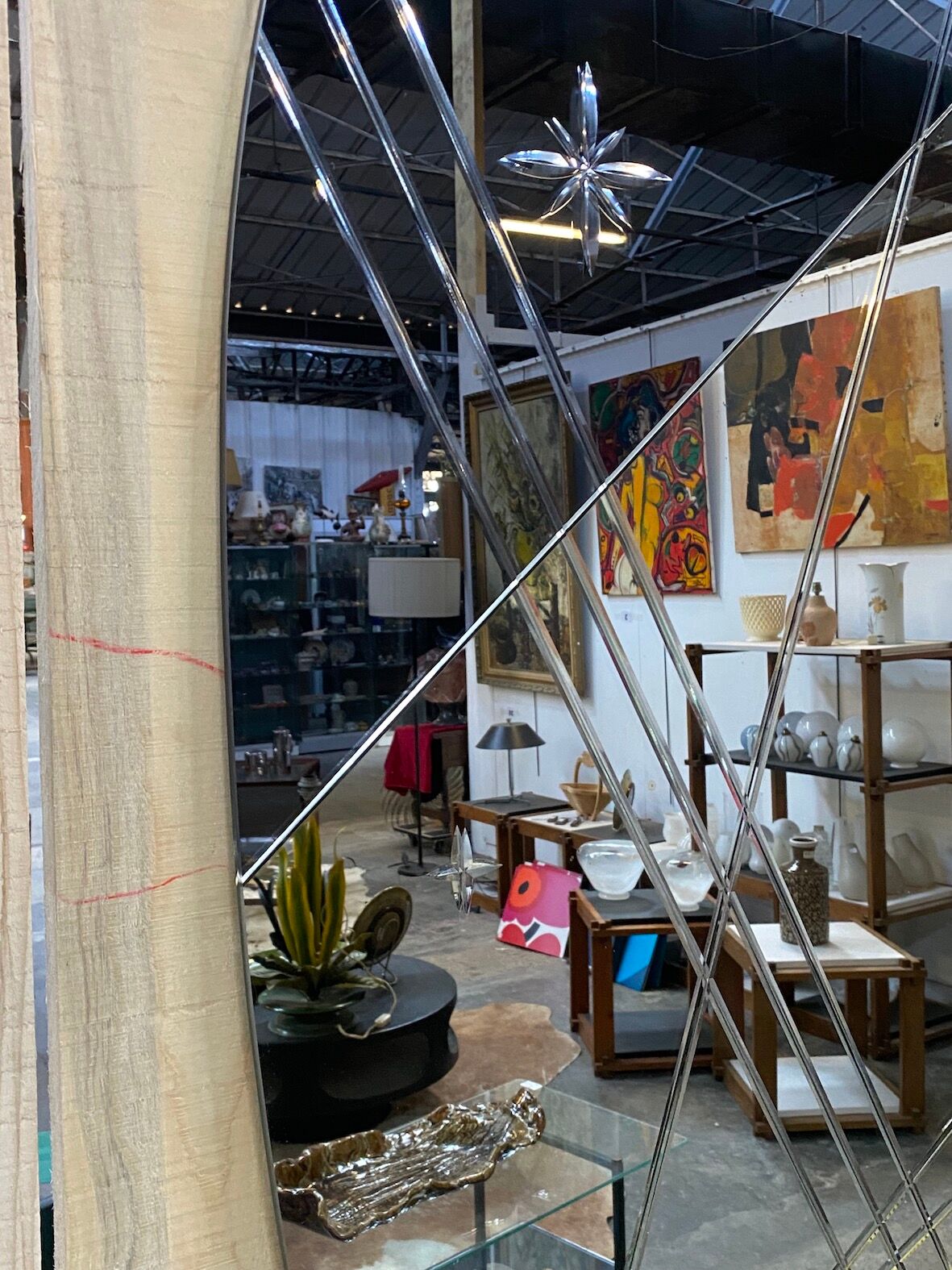 Engraved two-tone panoramic mirror