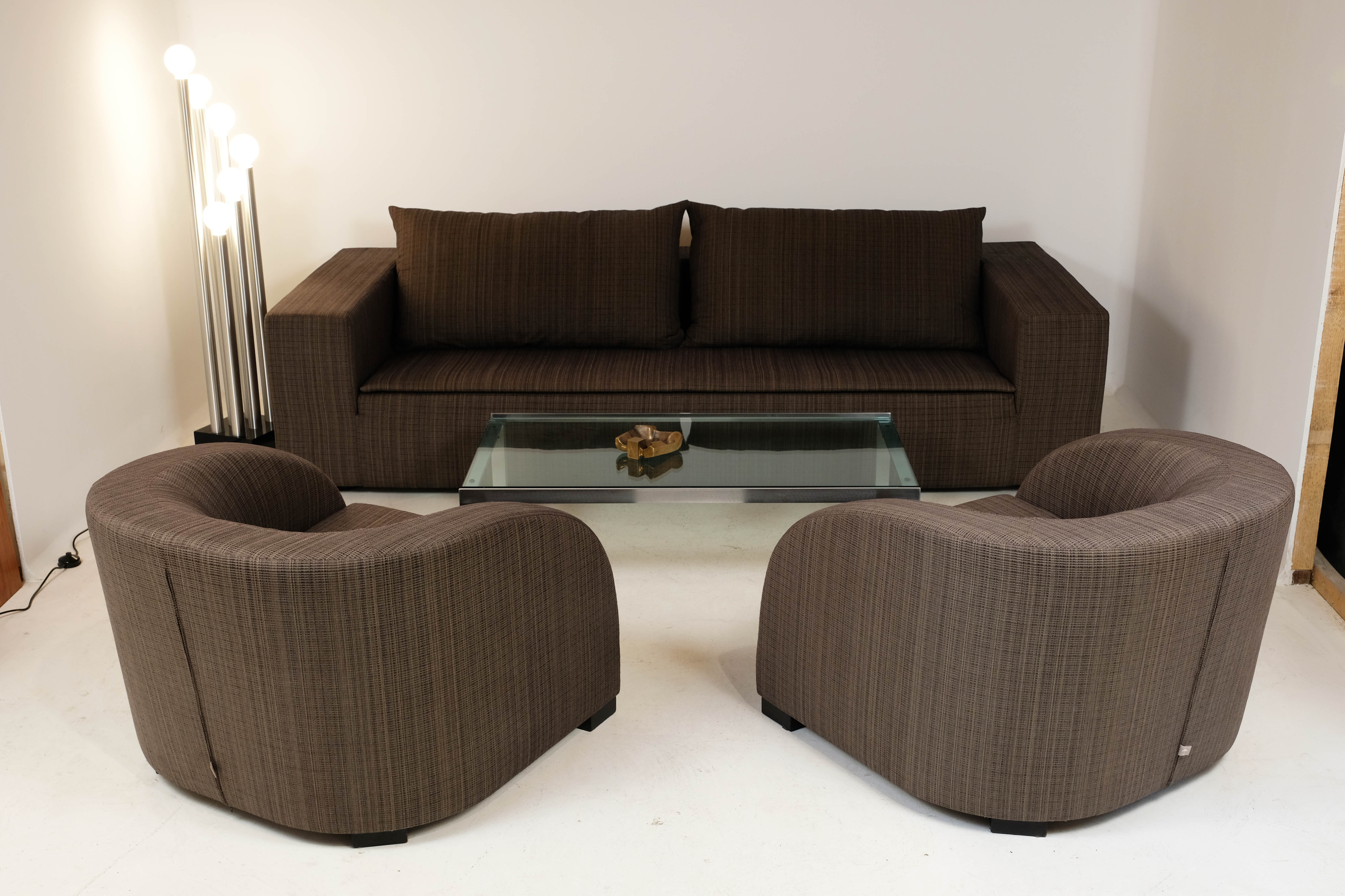 Grembo sofa by Armani Casa silk fabric